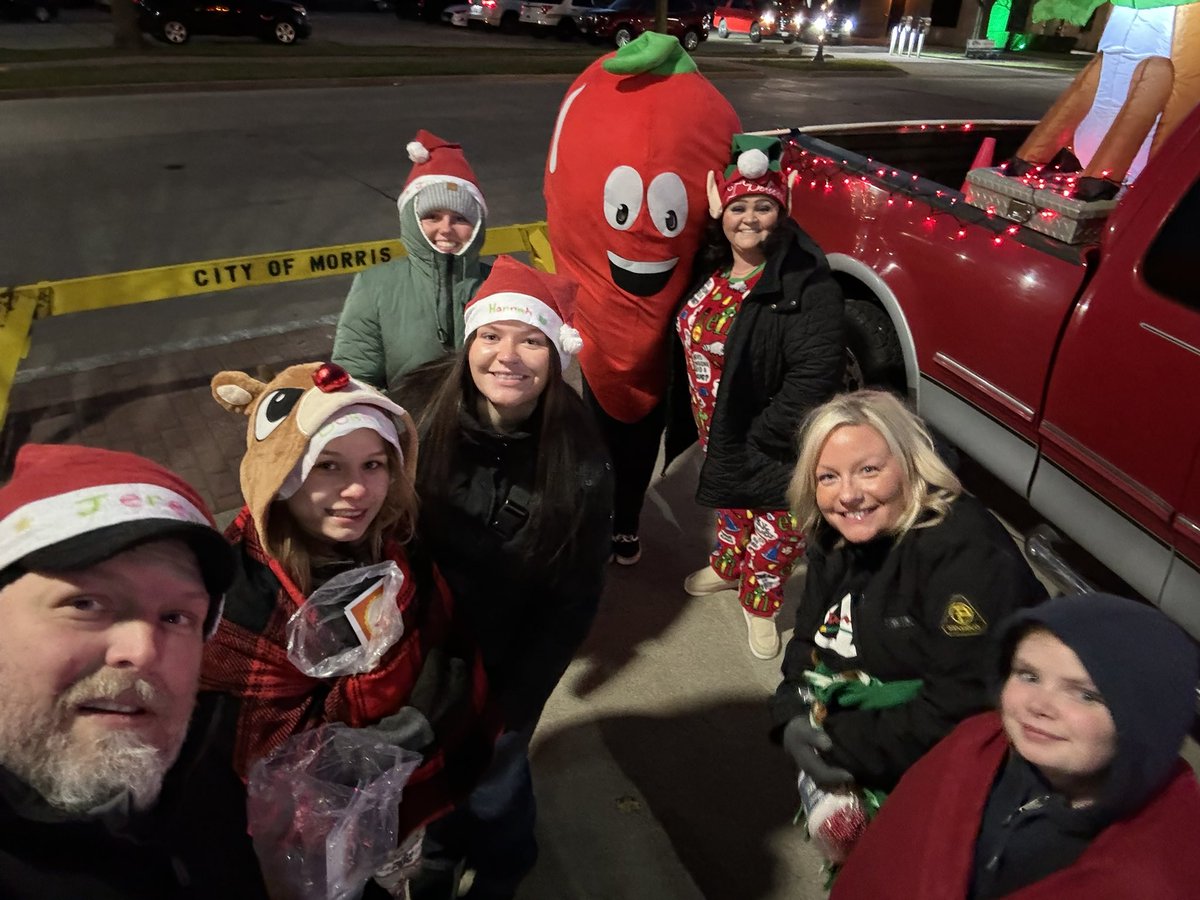 1789Chilis's tweet photo. Brrrr it’s cold outside but Morris Chilis is bringing the heat! Holiday Light Parade @jeremytpope @GumpMike @NicholasBPaxton https://t.co/HO8trkPGSZ