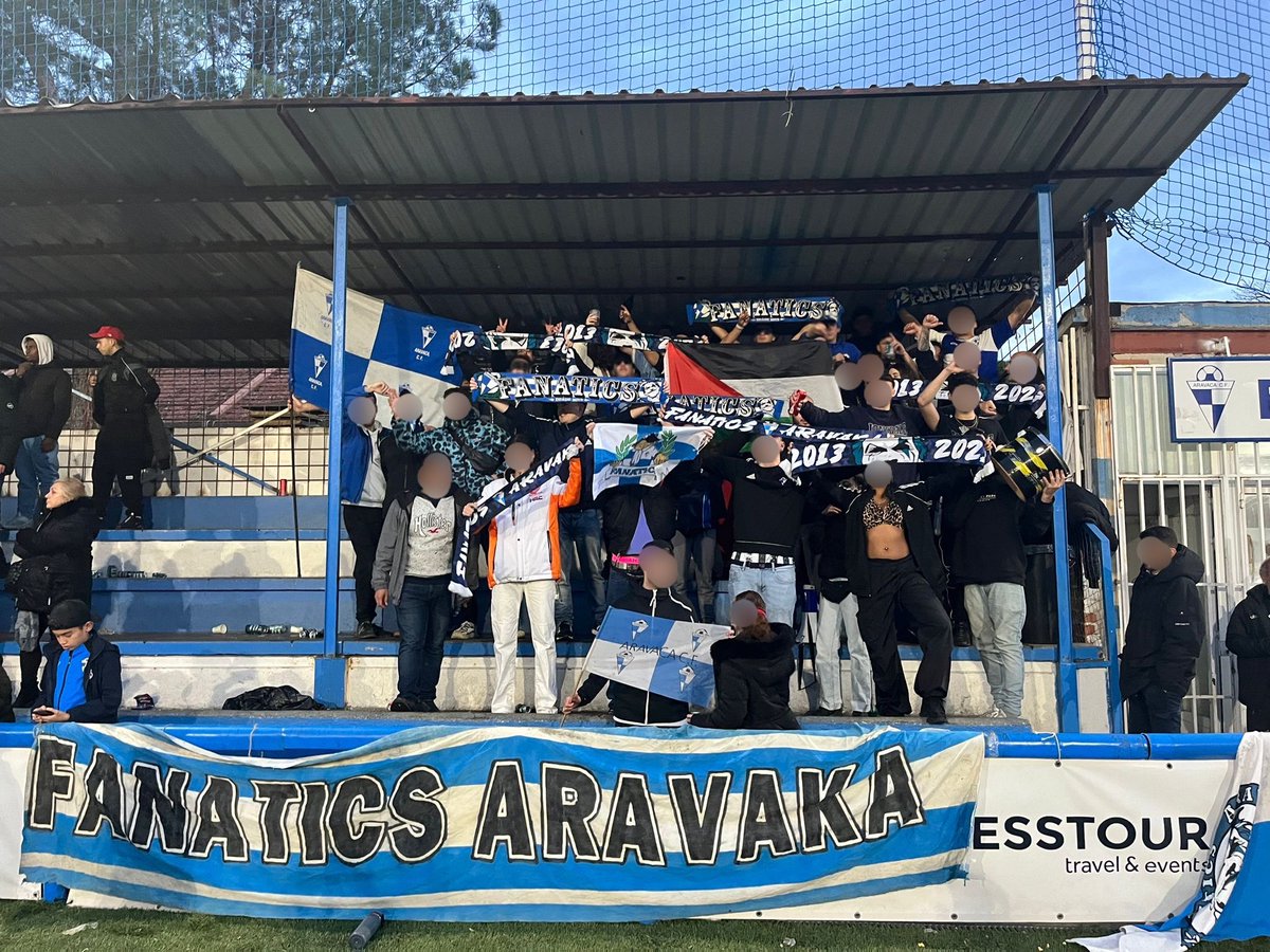 ARAVACA 2-1 CALA POZUELO

Nos llevamos el derbi en un partido muy disputado donde el balón parado de los nuestros fue clave. Jugadores y afición lo dejaron todo para conseguir volver a la senda de la victoria.
