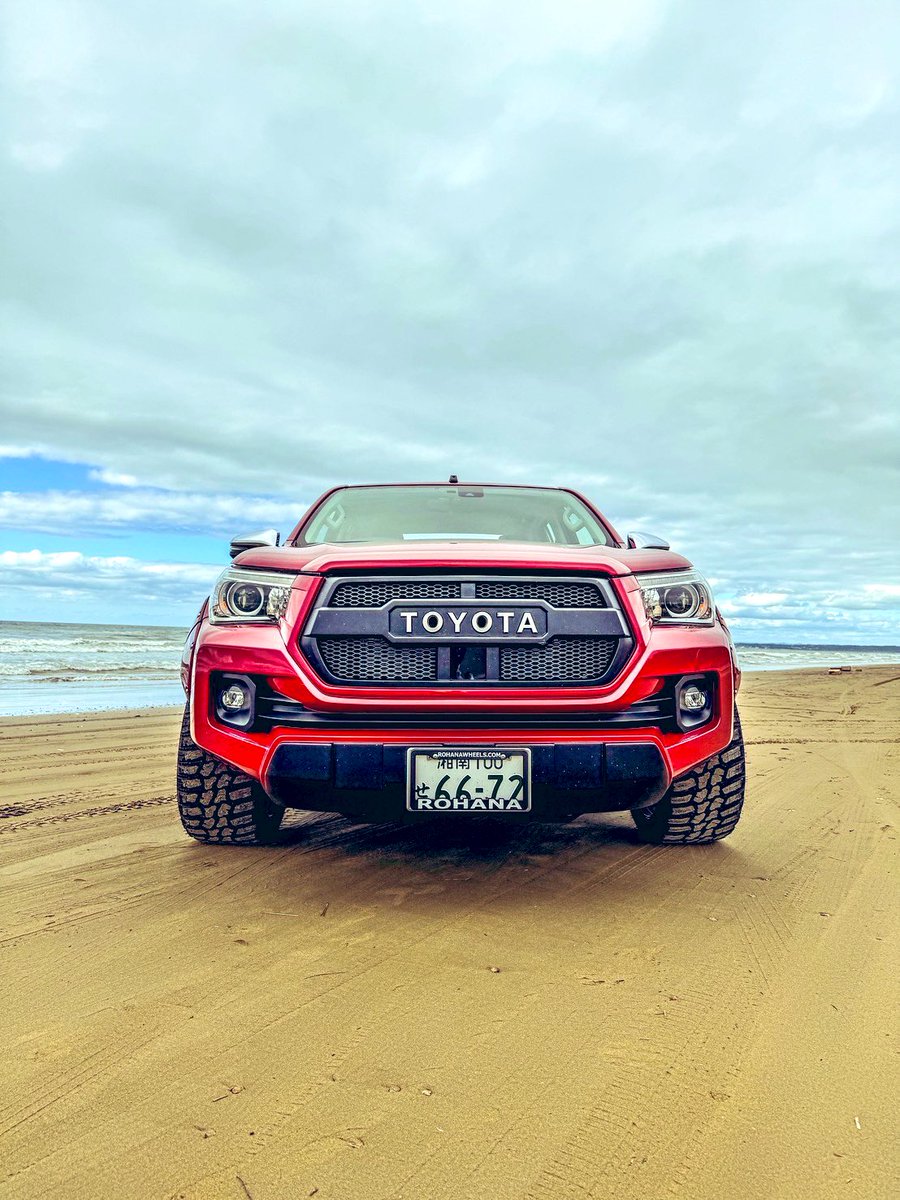 JATS_custom's tweet photo. HILUX

 #JATS
 #EXIZZLELINE 
 #GUN125
 #ROHANA
 #LEITNER 
 #DECKED
 #RIVAI
 #AirForceSuspention
 #カスタム
 #海でも
 #山でも
 #アウトドア https://t.co/Ves9BZrpWh