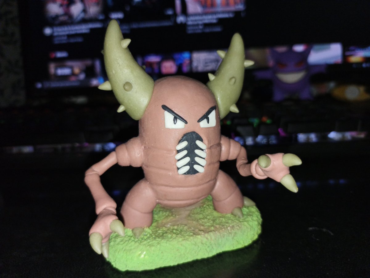 EmmaToxic_'s tweet photo. Siempre me ha gustado el diseño de Pinsir, pero últimamente por el pokemon tcgp le agarré más cariño 

#Pokemon #pokemonclay #clay #porcelanafria #TCGP https://t.co/fHjHA7lUyQ