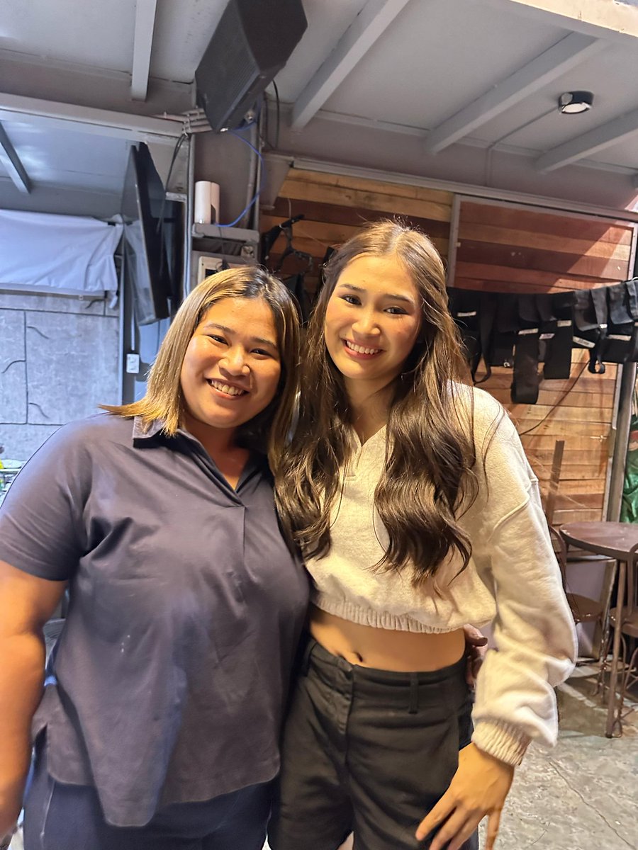 gatchalianmarj's tweet photo. It was a pleasure meeting Bini @bini_jhoanna ,So Talented, Amaizing,Inspiring, Much Love! Shining Bright 🌟 Always Take Care and Godbless you! I🫶U Jhoooaannnaa! https://t.co/PUp6uutd93