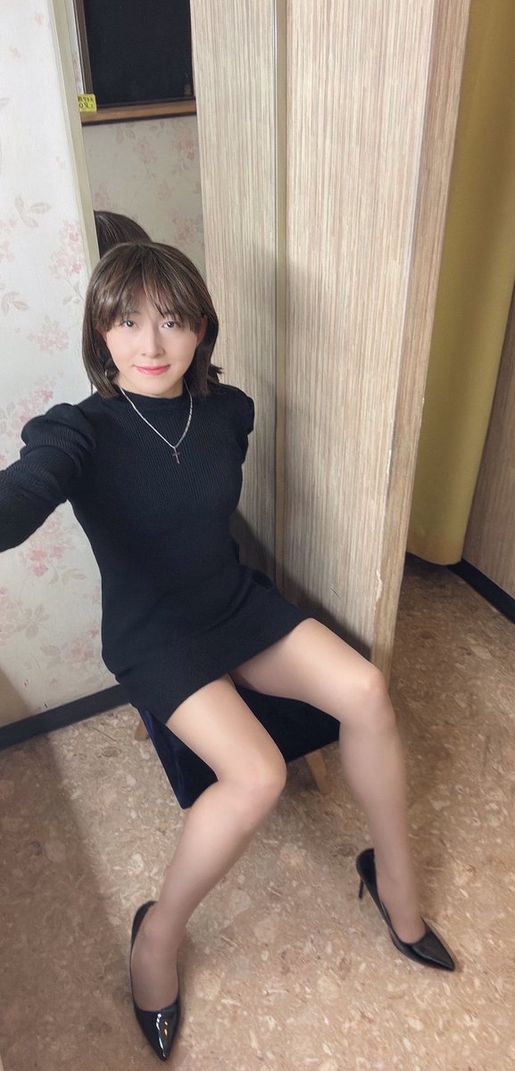 今日はこんな感じ〜❣️🙋‍♀️
コート🧥があればミニ丈ワンピ👗
でも大丈夫かな☺️
探偵カフェで昼飲みしてきま〜す🍻

皆さんも良き週末を〜❣️😘💕🍁

#池袋アウル🦉