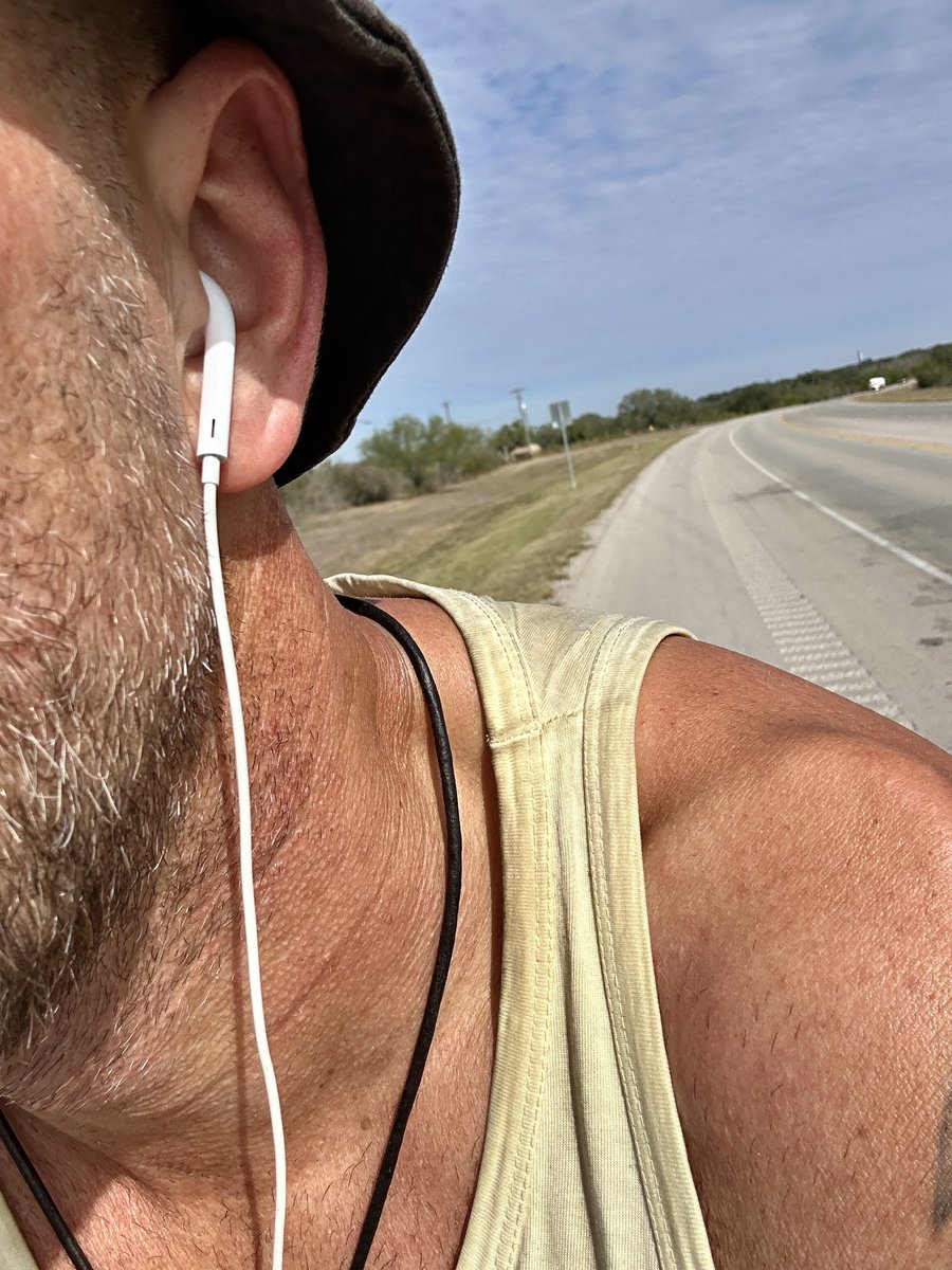 thomas2508's tweet photo. Zweihundertdreißig Kilometer vor Mexico!

#G9toLastRide #Tag48 #96km https://t.co/doYNjp7GPB