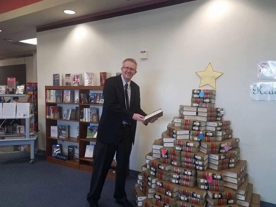 With Thanksgiving over, it’s now time for this photo of Paralegal Program Department Head Robert Stanberry next to a Christmas Tree of Southwestern Reporters (courtesy of Blinn College Library).  Next session of Blinn Paralegal classes begin Jan. 13. #tree #law #career #Holidays