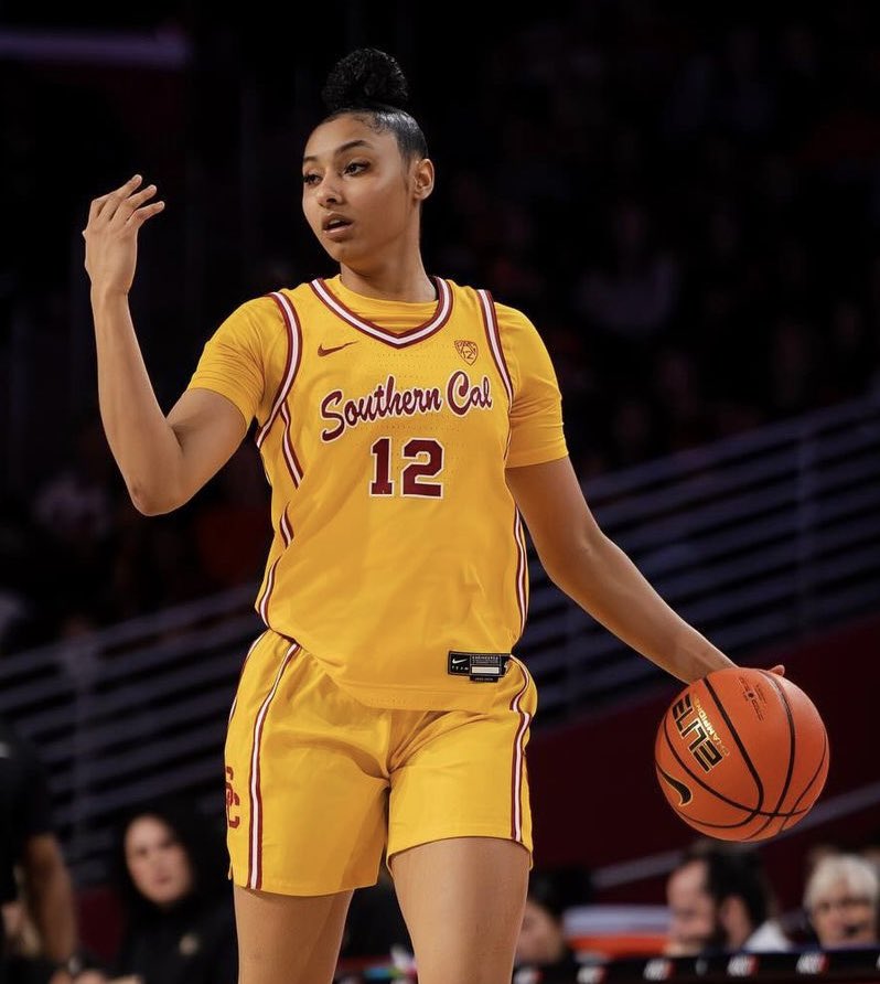 JuJu Watkins tonight:

34 PTS
6 RBS
3 STL
2 AST
12-22 FG
3-7 3P
7-9 FT

✨