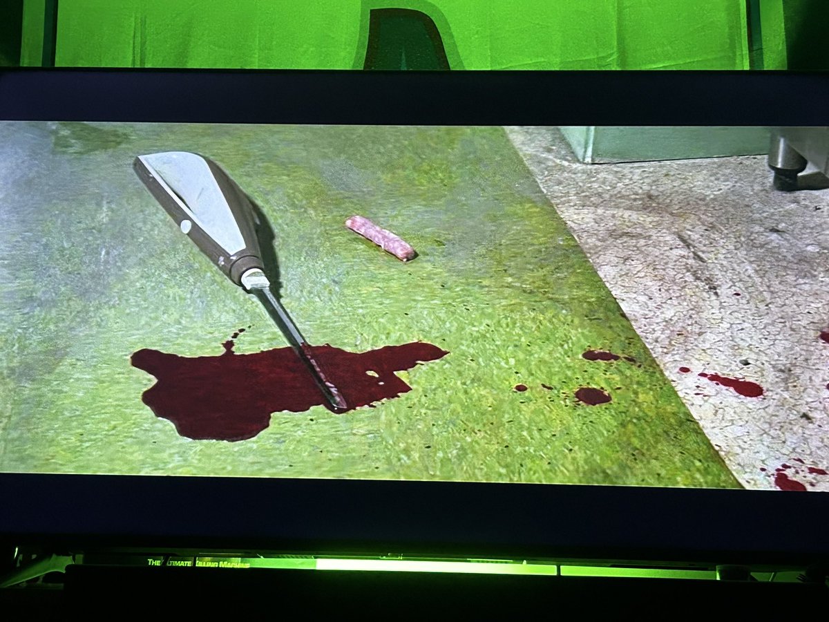 faceonyourface's tweet image. Turkey carver Fu! Happy Thanksgiving!#FFBMovieNight #MaximumOverdrive