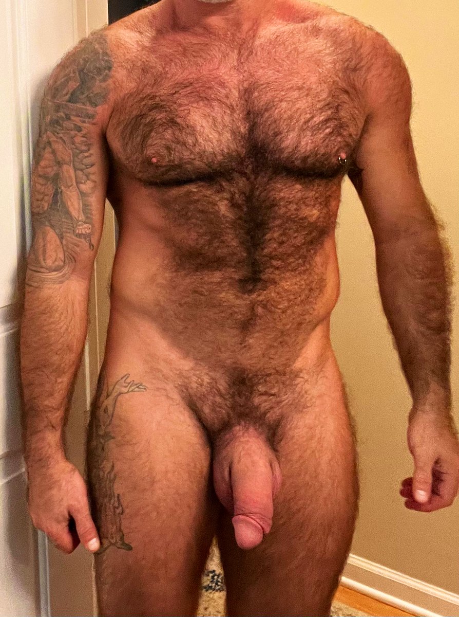 DilfsFiles's tweet photo. Daddy is hungry for an ass to breed this friday https://t.co/k0aKkKBGaa