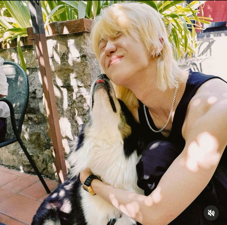 mar___cee's tweet photo. @LOV54TEA @pledis_17 @livenationperu @zafiroLive @masterliveperu @hybe_latam Todas de Hao pero con el perrito me da mas ternura 
🥰
#SEVENTEENTOURFORPERU2025 #TOURRIGHTHEREINPERU
@pledis_17
@livenationperu
@zafiroLive
@masterliveperu
@hybe_latam https://t.co/IcutnekUFP