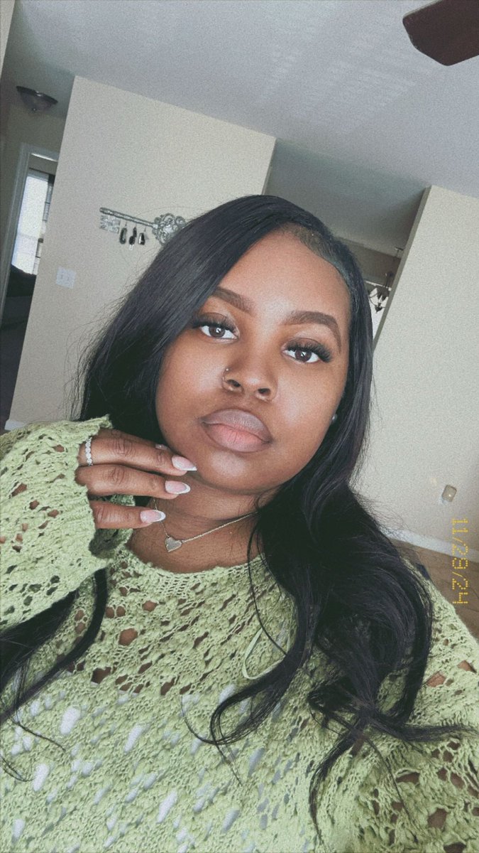 NotoriousBe_'s tweet image. Hey 💚