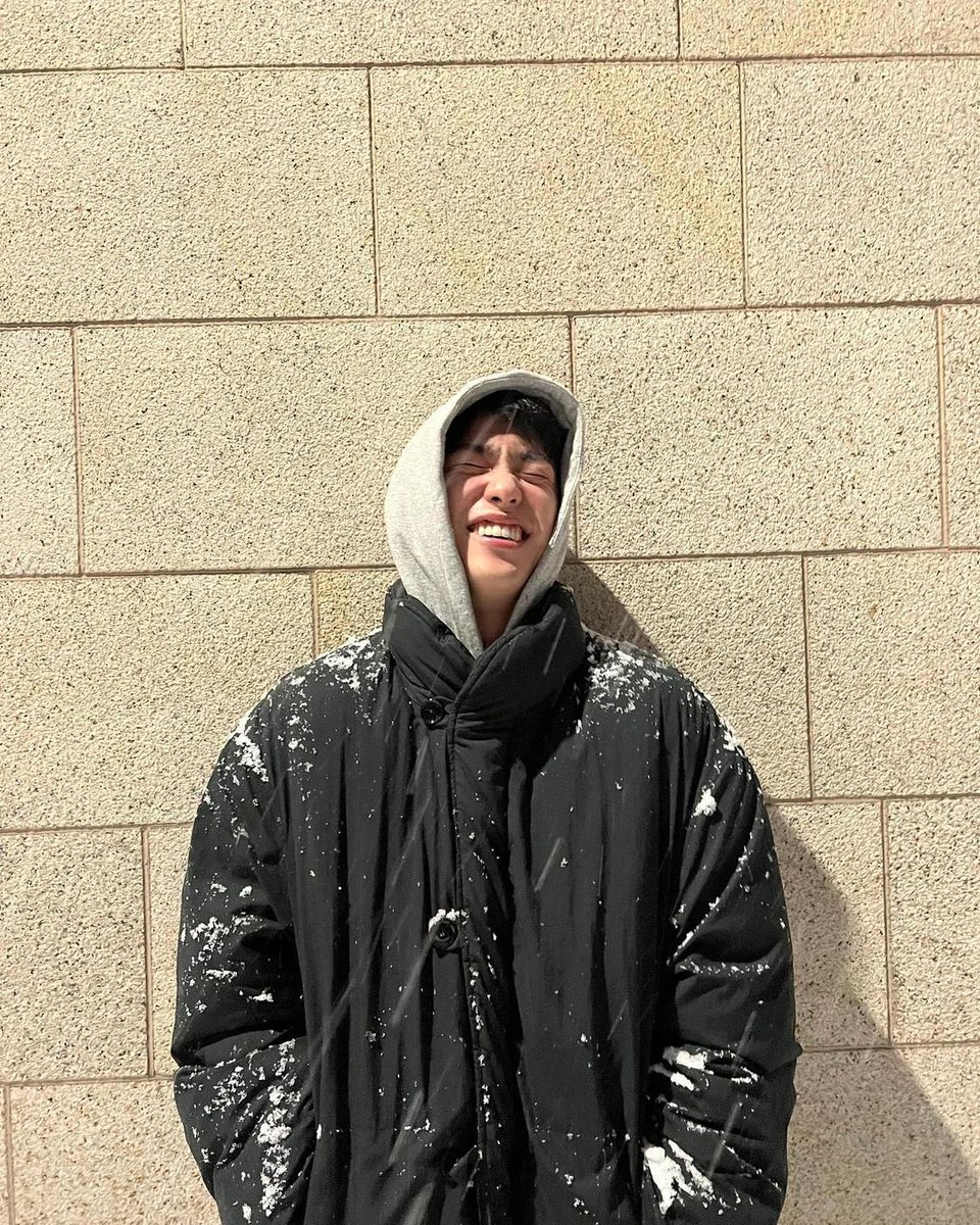 Jinyoungr tweet picture