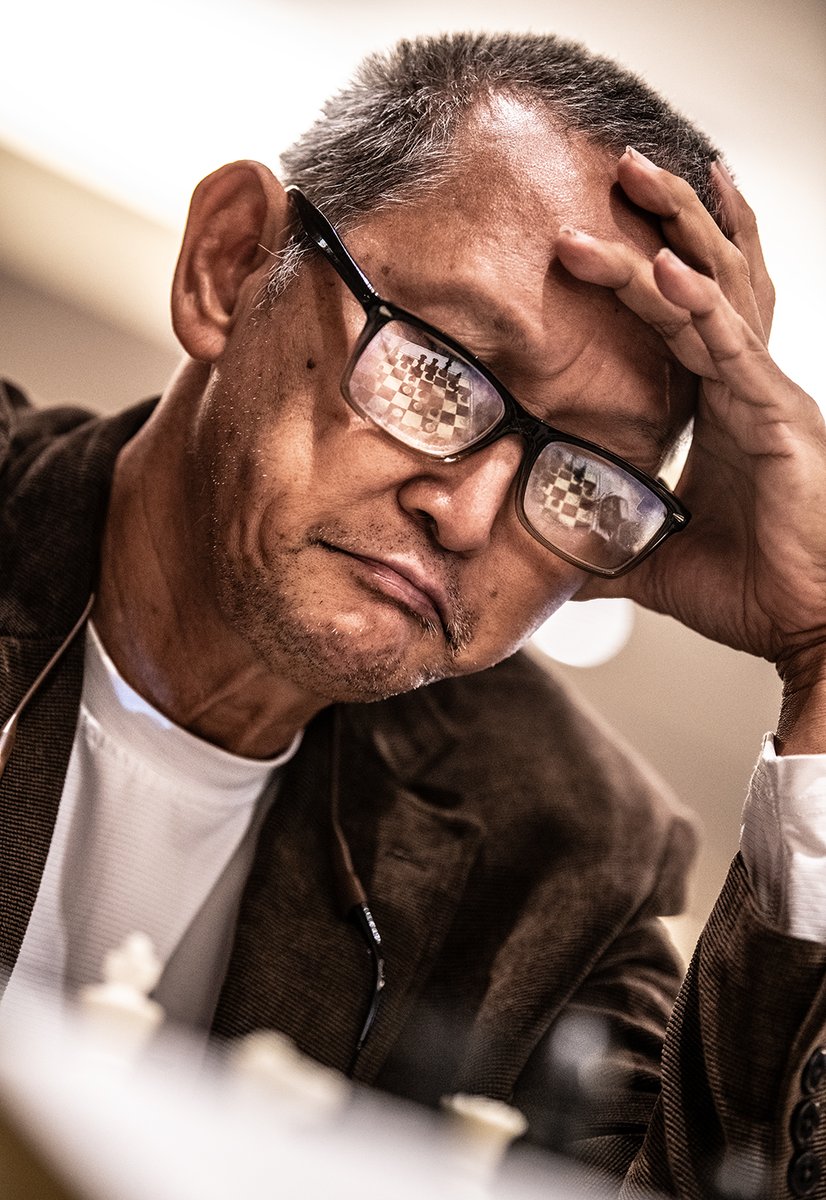 davidllada's tweet image. This kind of shot never gets old!
This gentleman is one of the 600 participants in the Singapore International Chess Open.