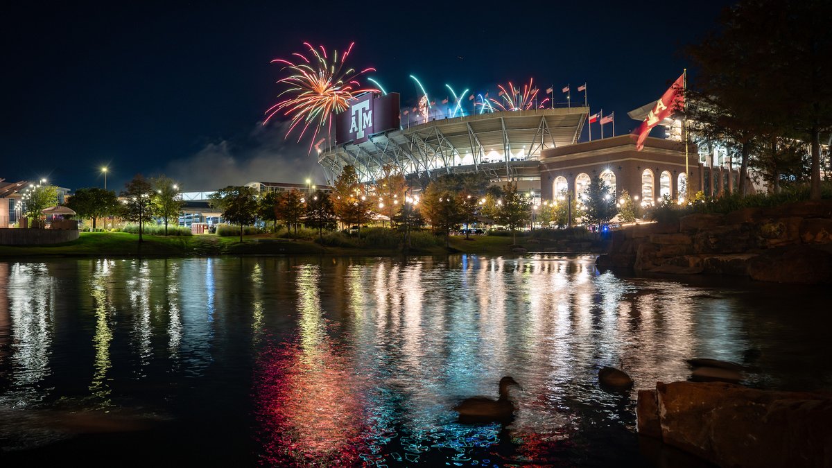 Rivalry weekend has officially begun, and we're kicking it off with a bang!