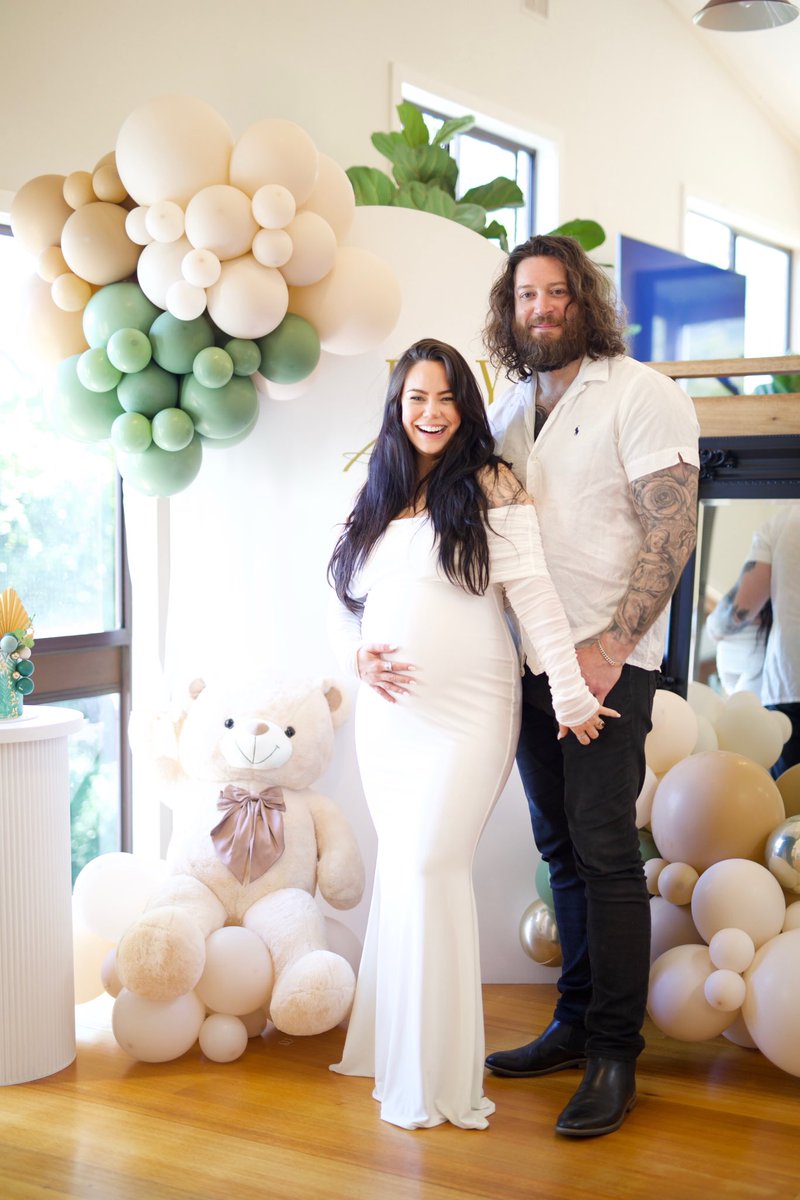 gemmaameera's tweet photo. #Baby boy incoming… ♥️ #2024 or #2025 #prediction ? https://t.co/ZRL4BvUWOy