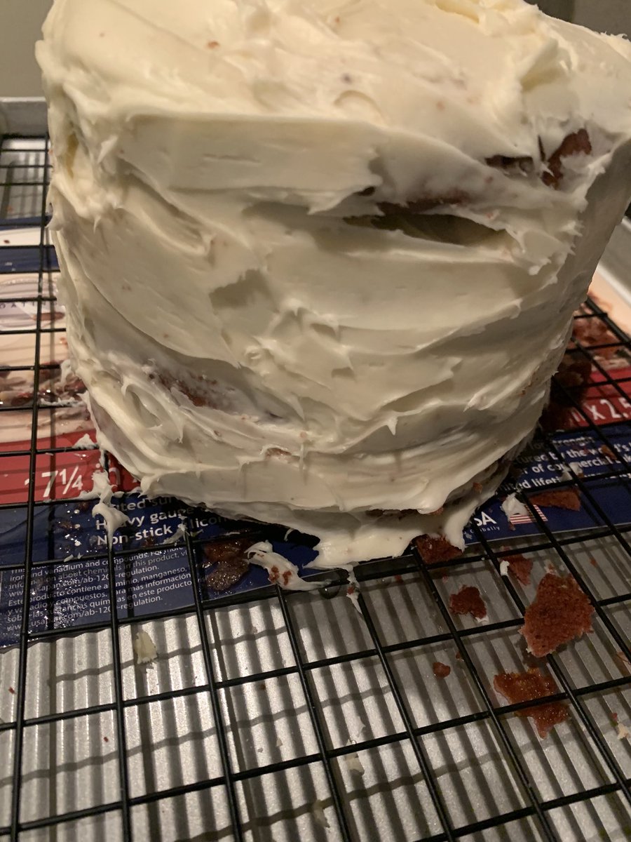 Tenisha_mc's tweet photo. Sweet writing break. Am I publishing a monograph or a cookbook? Idk๐คท๐ฝโโ๏ธ๐
๐ฉ๐ฝโ๐ณ๐ค๐ฝ๐๐ฝ Baked my first โfancyโ cake with hand-made flowers ๐ ๐บ๐ธ๐น๐
๐ฝ๐๐ฝโโ๏ธ #itsgivingchic #itsgivingishouldbewritingmydissertationbutneededabreak #redvelvet #chiccakes #sheisanartist #sheisme #selftaughtbaker๐ https://t.co/inaEY6R6rO