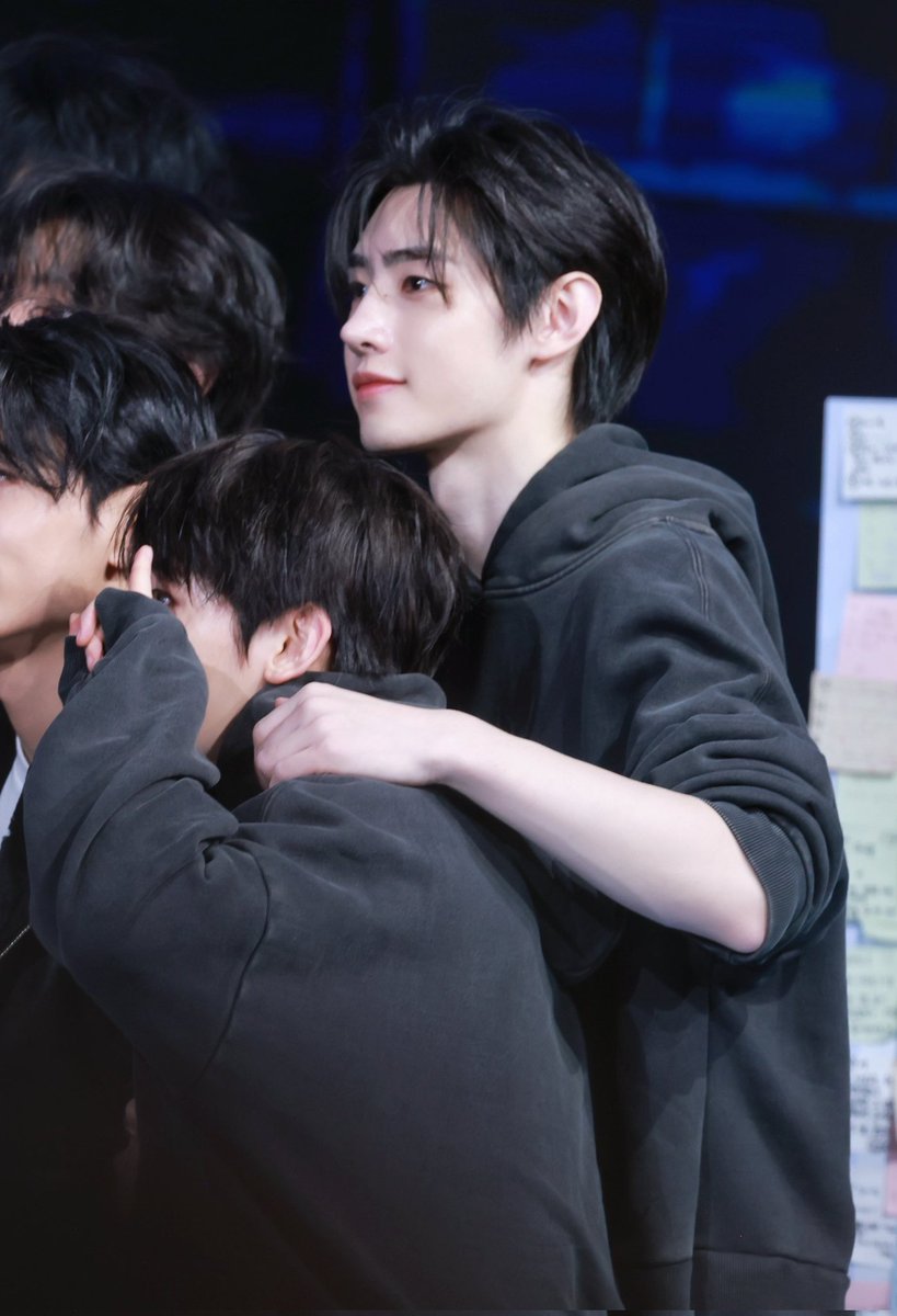 kungyazfilms's tweet image. THIS SUNSUN IN HD 😭