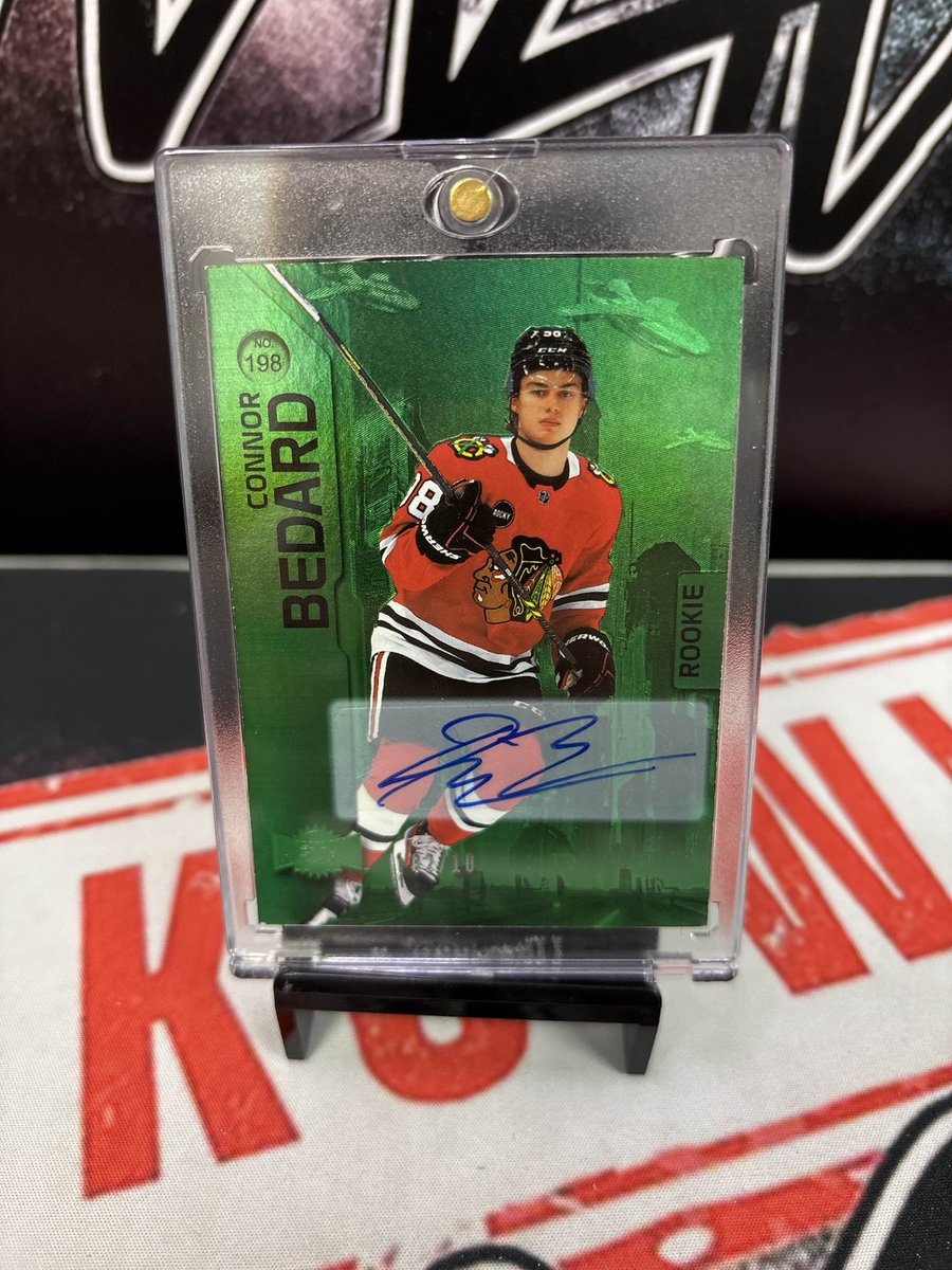 LoupeTheApp's tweet image. A buyer just turned an $80 auction break win into a $10k+ card 😳 Pulled by Breaks with Mav on Loupe the App. #sportscards #hockeycards #pmg #thehobby #whodoyoucollect