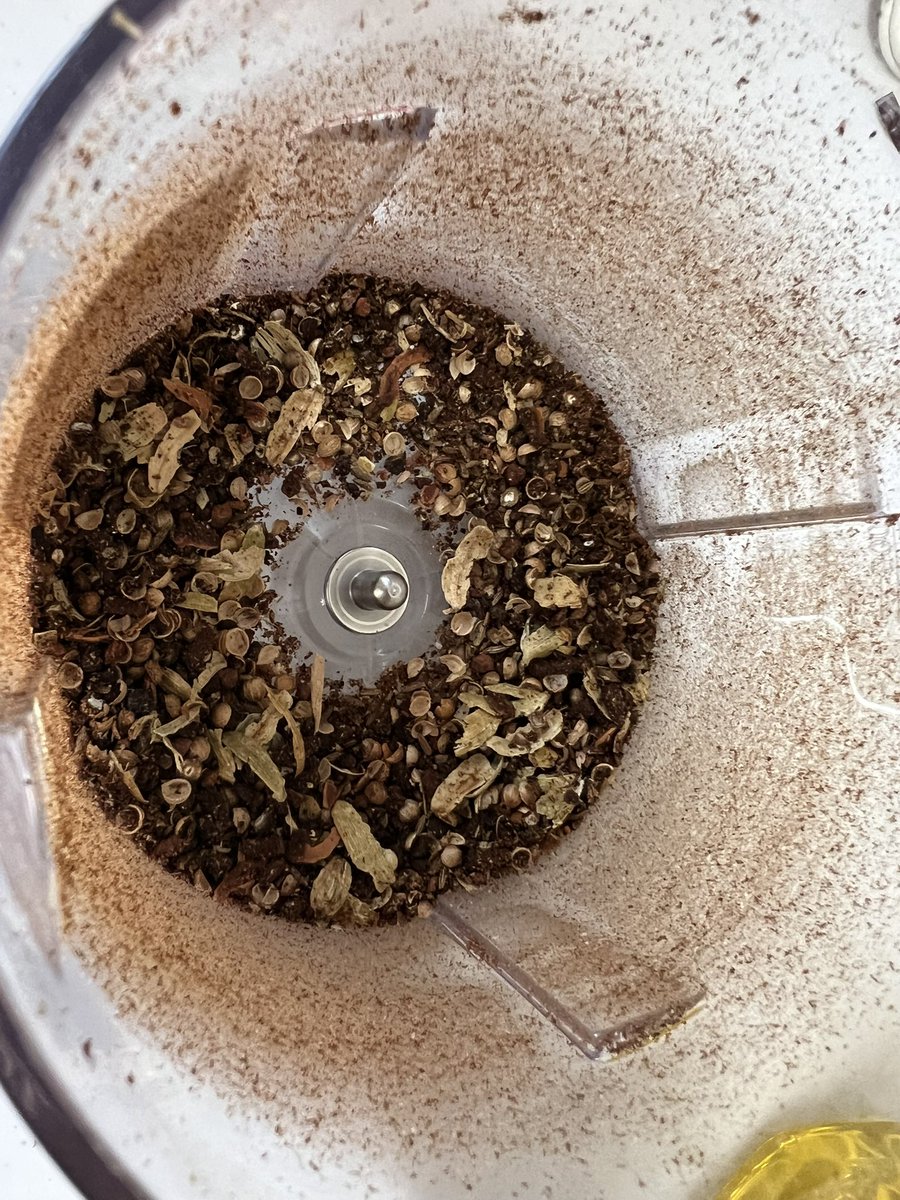 MasaniMasaaki's tweet photo. ぽんやなクラフトコーラ3号
ほぼ完成のぽんやなコーラヽ(´∀`≡´∀`)ノ
今回もスパイスの微調整♪
#クラフトコーラ
#craftcola
#スパイス
#spice
#ぽんやなクラフトコーラ
#カレー #curry #スパイスカレー #spicecurry
#ぽんやなカレー #ぽんやなスパイスカレー #一本柳カレー #一本柳スパイスカレー