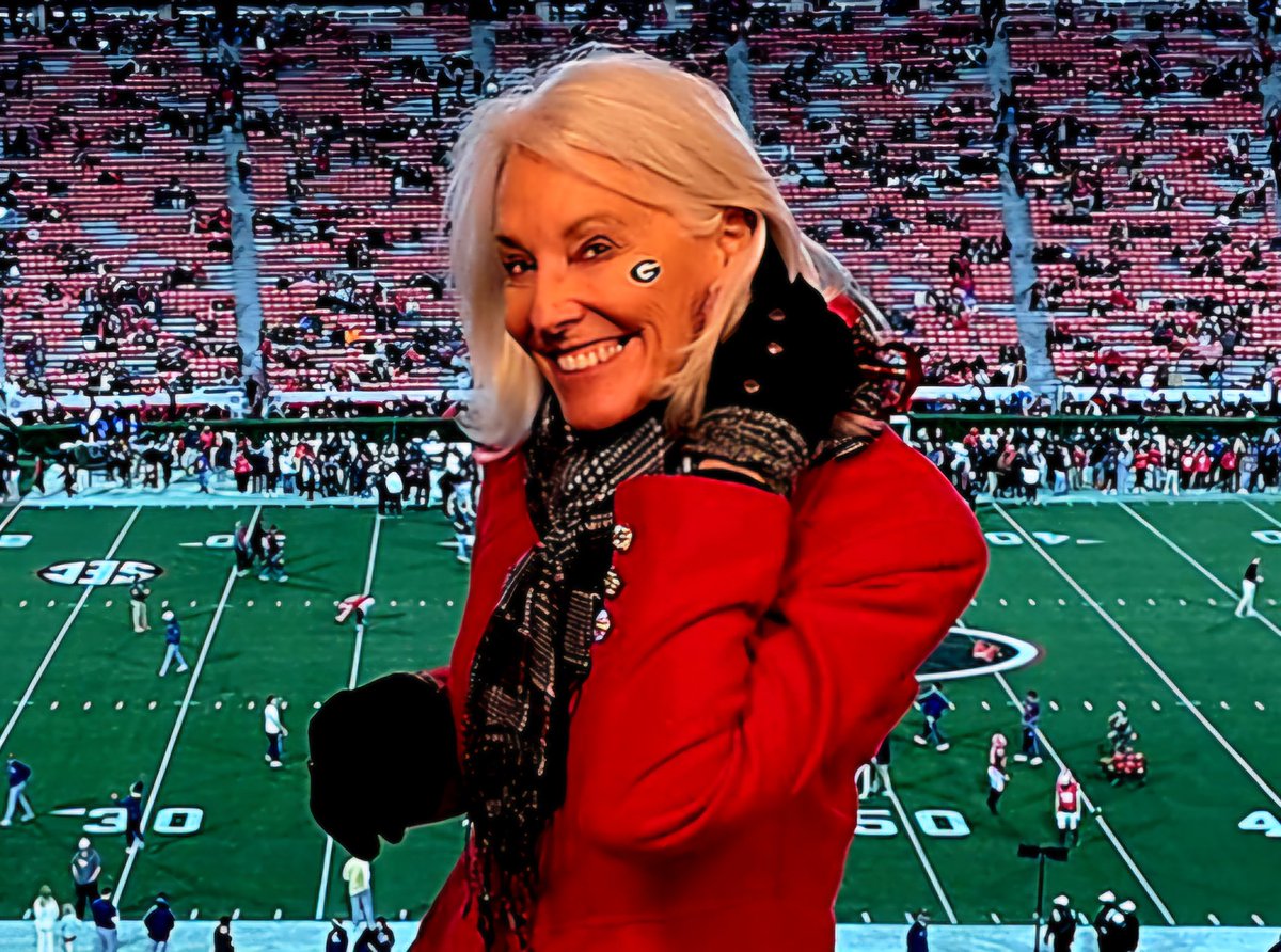 #GODAWGS