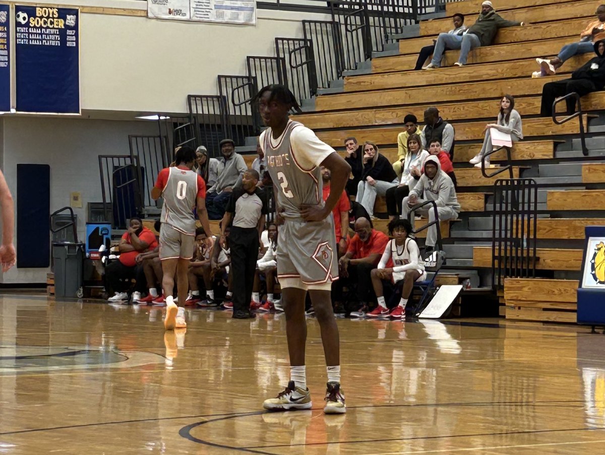TMarkwith14's tweet photo. Standouts for @DDSPatriotsBB vs. Tri-Cities (76-71 W):
Isaiah Denis-23P 2R 3A

Will Stevens-16P 10R 2B (2 3PM)

Lincoln Vinson-14P 6R 5A 3S (2 3PM)

Levon Jacobs-12P 5R 2B https://t.co/IqSbjrVVE8