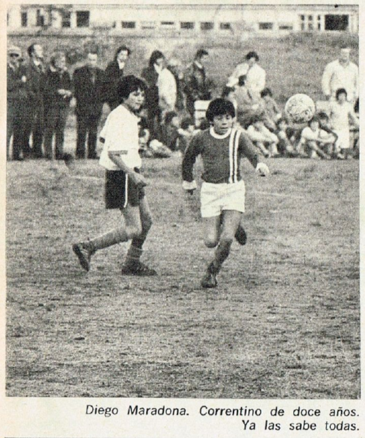 garciabassino's tweet image. &quot;Tengo doce años. Estoy en séptimo. Soy correntino, pero vivo en Fiorito desde los nueve. Mis compañeros también juegan bien...&quot;

Diego Maradona. Correntino de doce años. Ya las sabe todas.

El Gráfico, 1973.