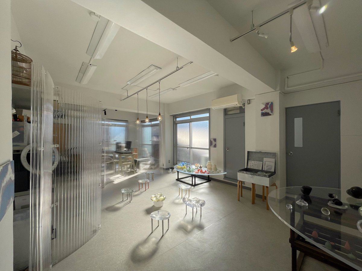 本日と明日、来週末、五反田の岡藤石事務所にて在廊展示を行っています。

同時開催で三軒茶屋のbar cōmoriでも展示を行っています。
詳細は下記またはInstagramまで、よろしくお願いいたします。

satw.jp/exhibiton2024/