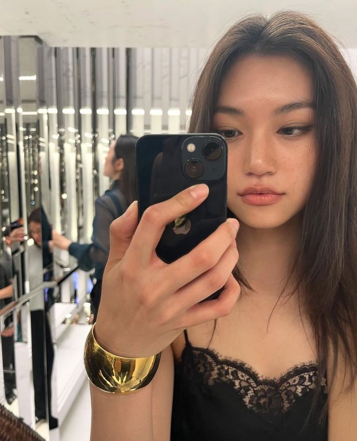 It's 4 days until my birthday! 😋