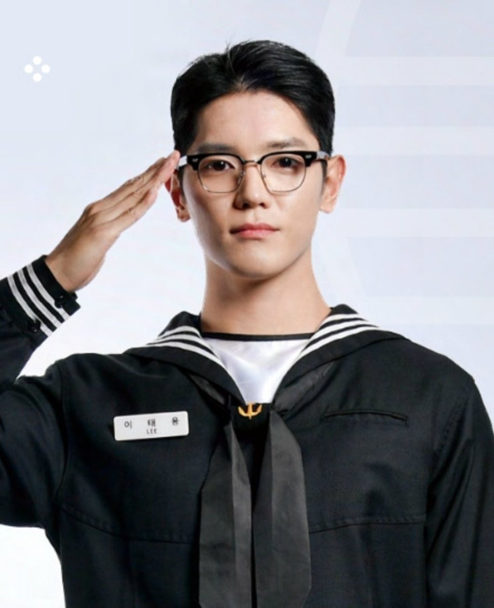taeyong pics tweet media