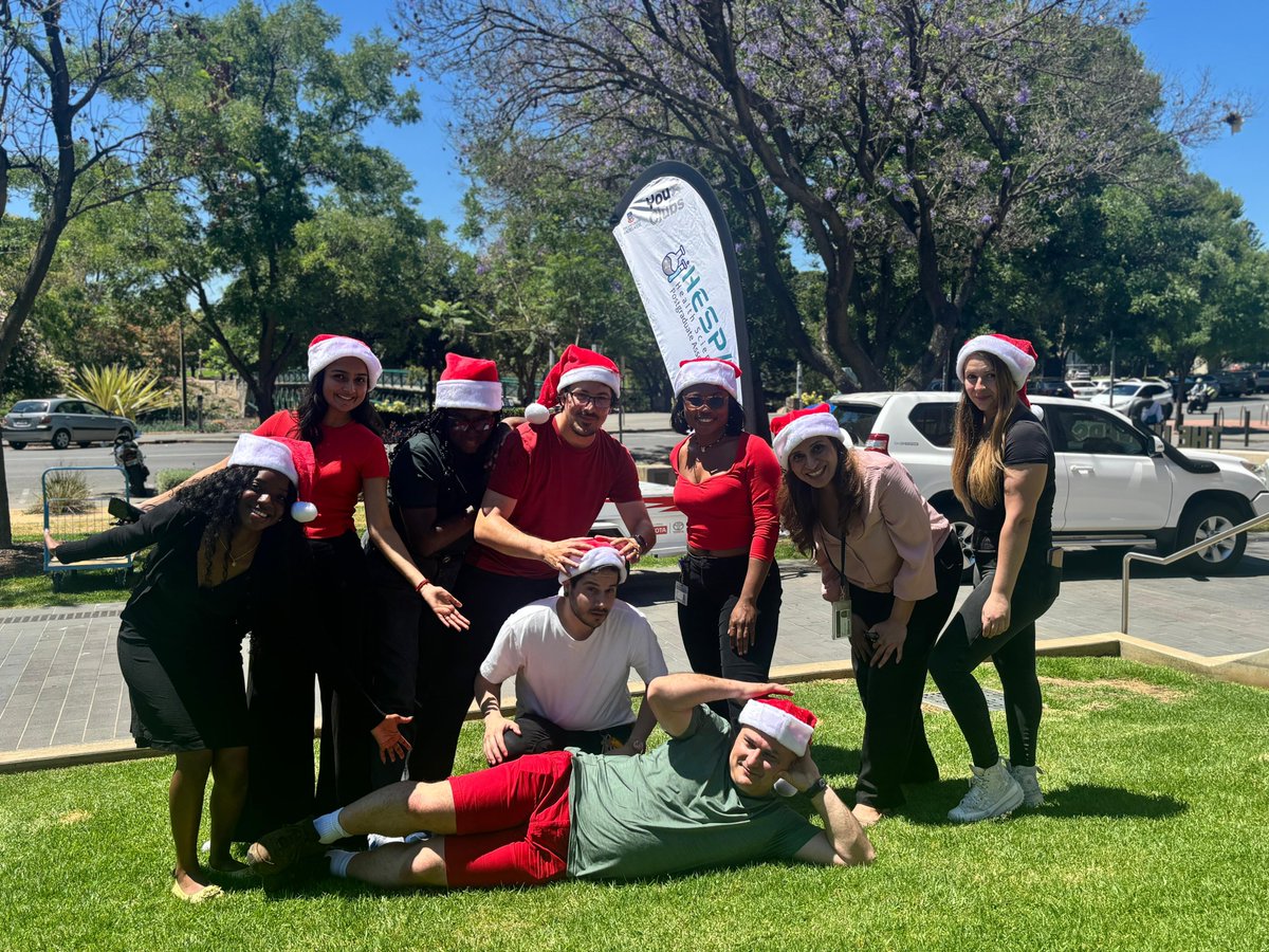 Celebrating success with the team at our BBQ event! Grateful for the shared achievements, great conversations, and all the participants who made it happen. Here's to more milestones together! 🌟

#BBQ #Break #PhDLife #Networking