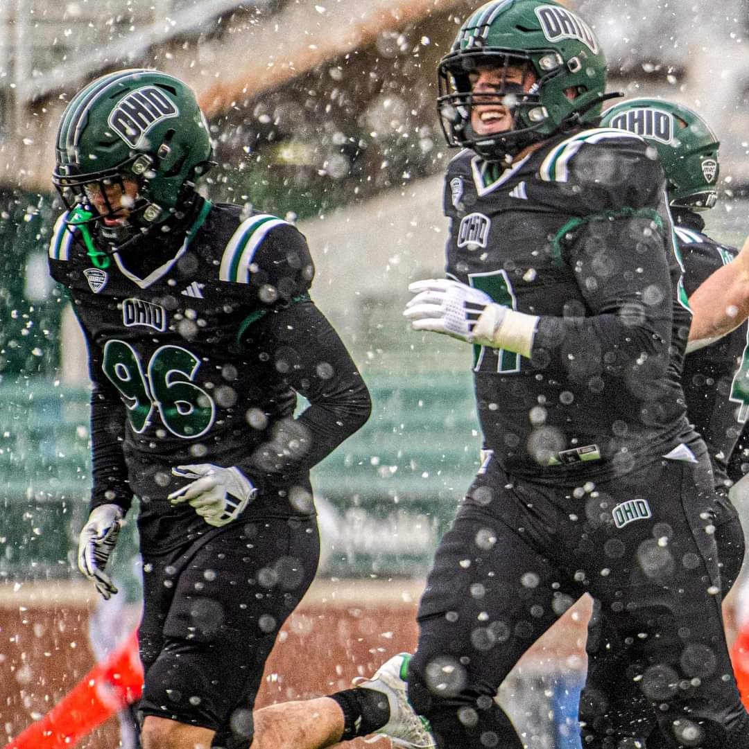 道あるに  雪の中行く  童かな

🐾❄️🧱
