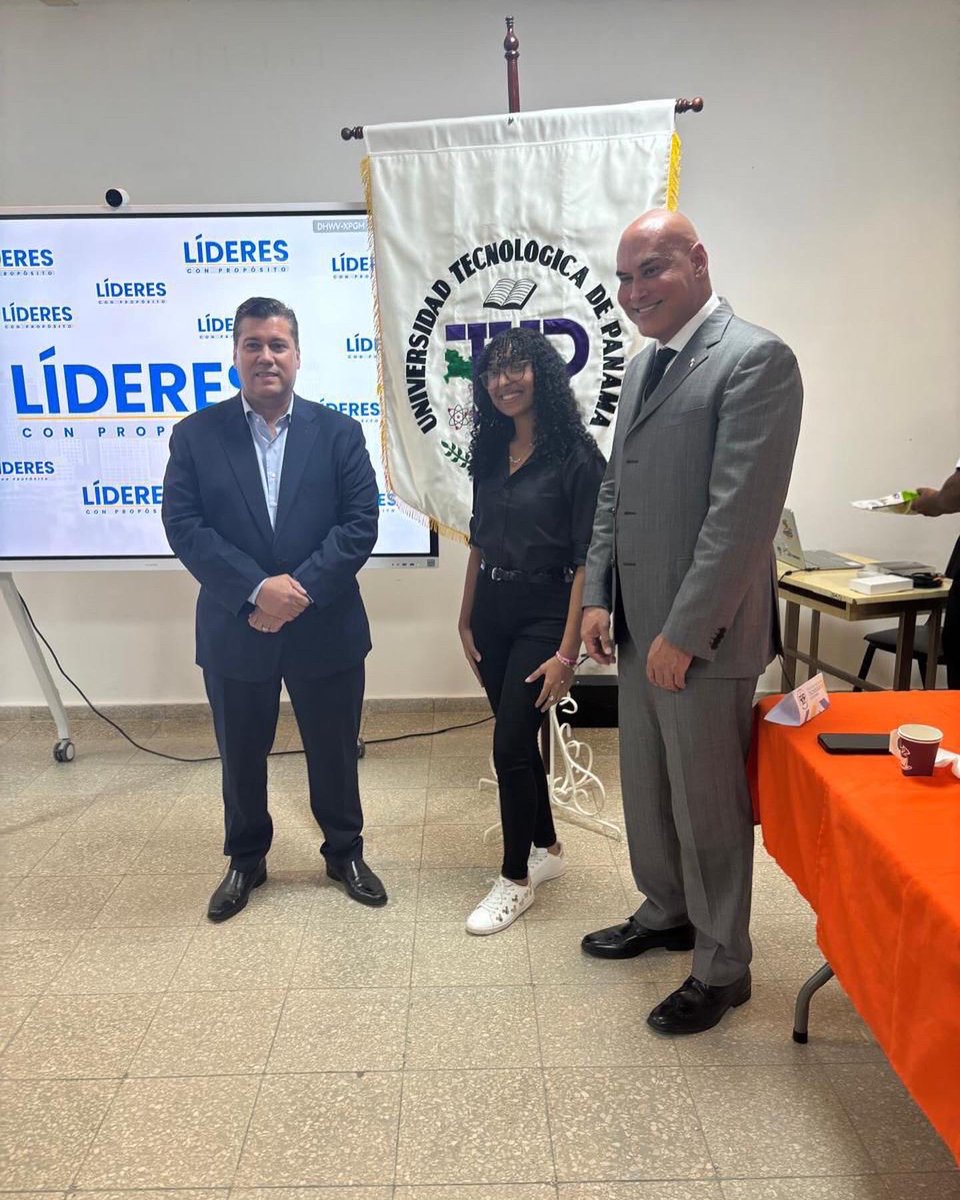 El foro de Líderes con Propósito de la <a href="/utppanama/">UTP Panamá</a>,
Coclé,  fue una experiencia inspiradora.El ánimo de los est. en el modelo de superación y tipos de liderazgo que expliqué, los  he utilizado en mi vida; fue inesperado. 
 instagram.com/p/DC-ygGOxw4N/…