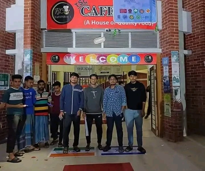 ChronosAnubis's tweet photo. US Flag is under Bangladeshis Foot. Massive disrespect towards American, Indian, Isreali flags in Bangladesh.
.
.
.
.
.
.
.
.
.
.
#USElection2024 #USA2024 #USA #CNN  #America #Trump  #Military #GazaHolocaust #Israel #India #FoxNews #bbcnews https://t.co/mgmOamIYkb