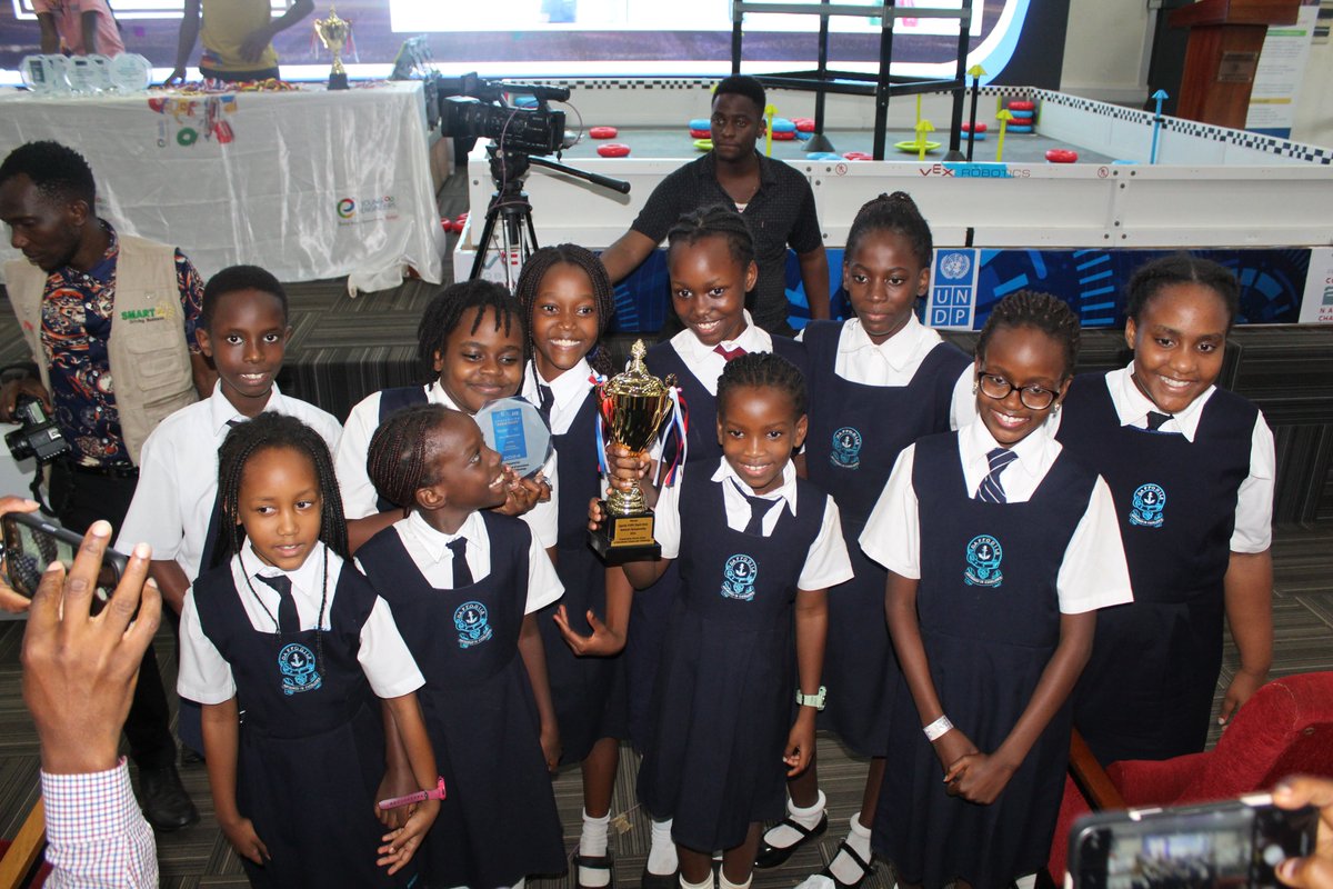 CodeZoneUG's tweet image. Thanks @ASIST_Uganda & @UNDP, for an unforgettable, adrenaline-filled day at the STEM and VEX Robotics Championships!🤖⚙️ The competition was intense, the energy electric, & the innovations truly inspiring! Here's to fostering creativity, teamwork, & the future of STEM in Uganda!
