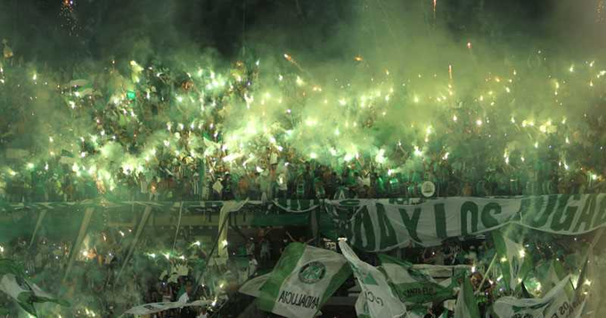 Sebasgranados27's tweet photo. Así  se tiene que ver el estadio contra esos hijueputas. 
 Ganar o morir  el Lunes 
@nacionaloficial https://t.co/UD8hkHQcp1