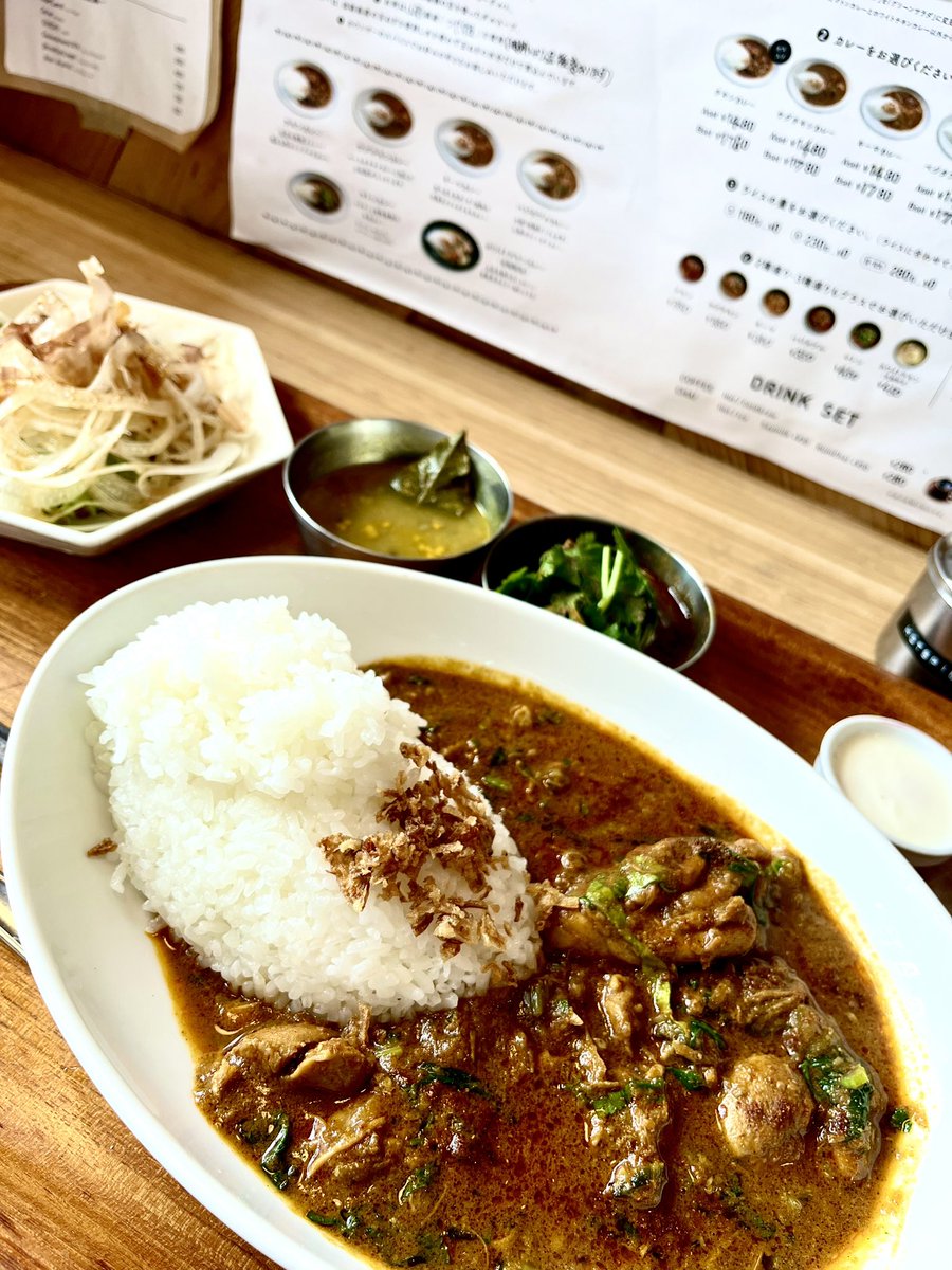 suck_oder's tweet image. 天満橋/ チキン＋ダール＋マトン