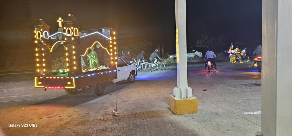 ClauRq's tweet photo. La fe del pueblo Mexicano... no tiene igual.
Peregrinación al Santuario de la Virgen de Juquila.
#UnidosEnLaFe https://t.co/vKs7FWruIW