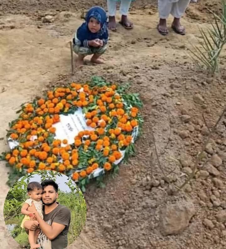 The baby girl of Saiful, who was killed by ISKCON and dictator Sheikh Hasina's Awami League workers, is waiting for her father by the grave.