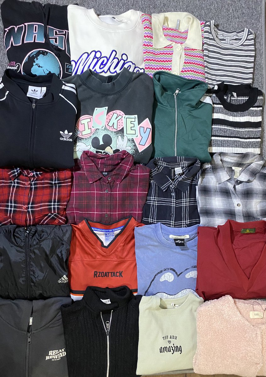 lovvematchaa's tweet photo. Wts barang new &amp; preloved
Dom bandung bisa oren ( by request ) https://t.co/4gK3PP2zJx