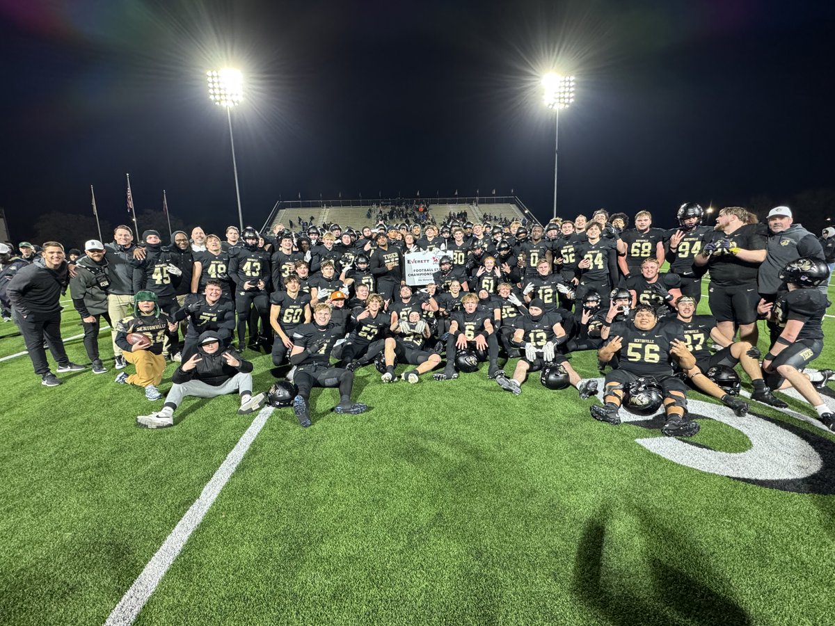 Bentonville and Bryant went undefeated in conference play and now they are the last two standing in the state's largest classification!

7A championship game next Saturday night at 6:30 pm, Dec. 7 inside War Memorial Stadium