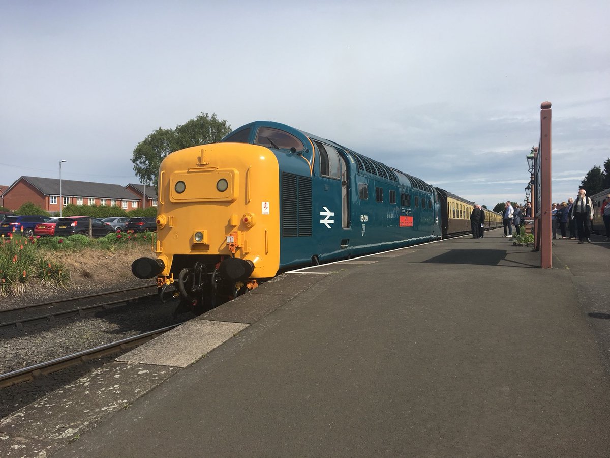 Royal Highland Fusilier… taken at Kidderminster pre-pandemic during a driver experience day…
Read on the ⁦<a href="/DelticPS/">Deltic Preservation</a>⁩ website that she’s running at the ⁦<a href="/GcrGreat/">Great Central Railway</a>⁩ on 28-Dec? Can’t find anything elsewhere.. is this happening - and is anything else running?