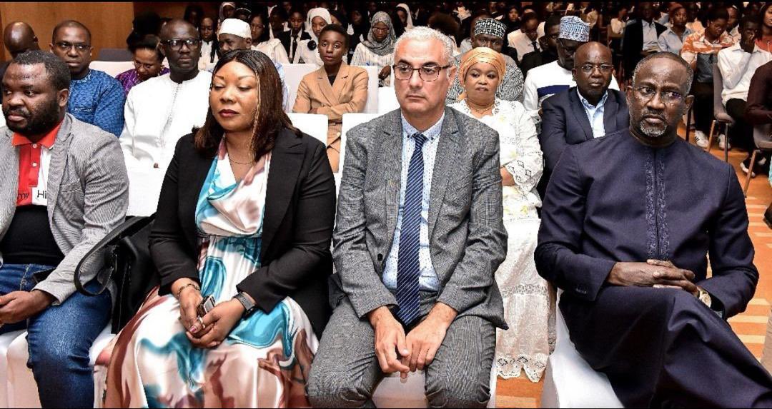 J’étais l’invité du Groupe Supdeco Dakar, ce 29 novembre 2024, dans le cadre du cycle de conférences « Les vendredis de Supdeco ». Nous avons échangé avec les étudiants, partagé notre vision et nos convictions sur un sujet d’intérêt majeur à savoir : « AIBD, un levier de