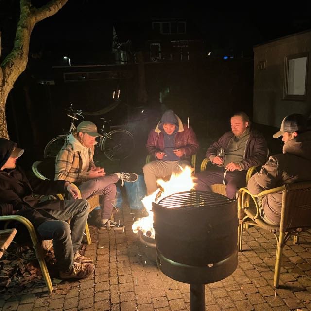 Bodeuh's tweet image. Al ruim 10 jaar maten, maar nog nooit een foto samen. De boys.