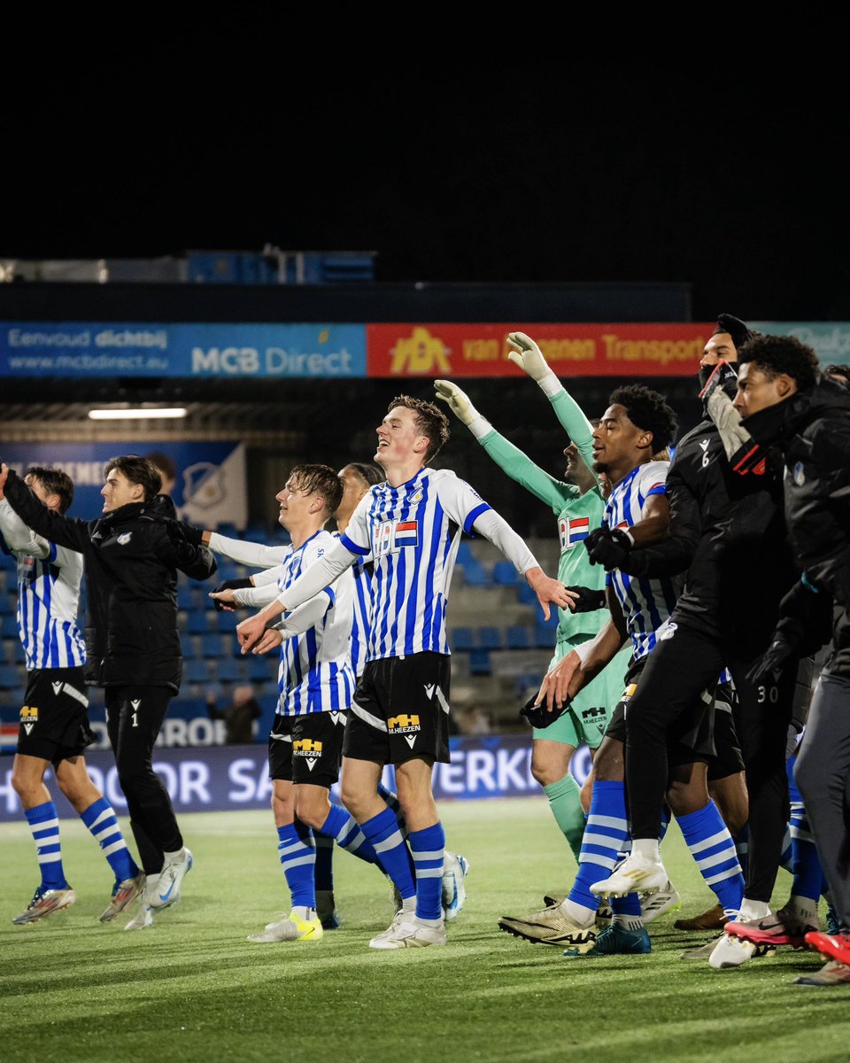 FCEindhoven's tweet photo. 📸 #FCEjps https://t.co/qDw22W73is