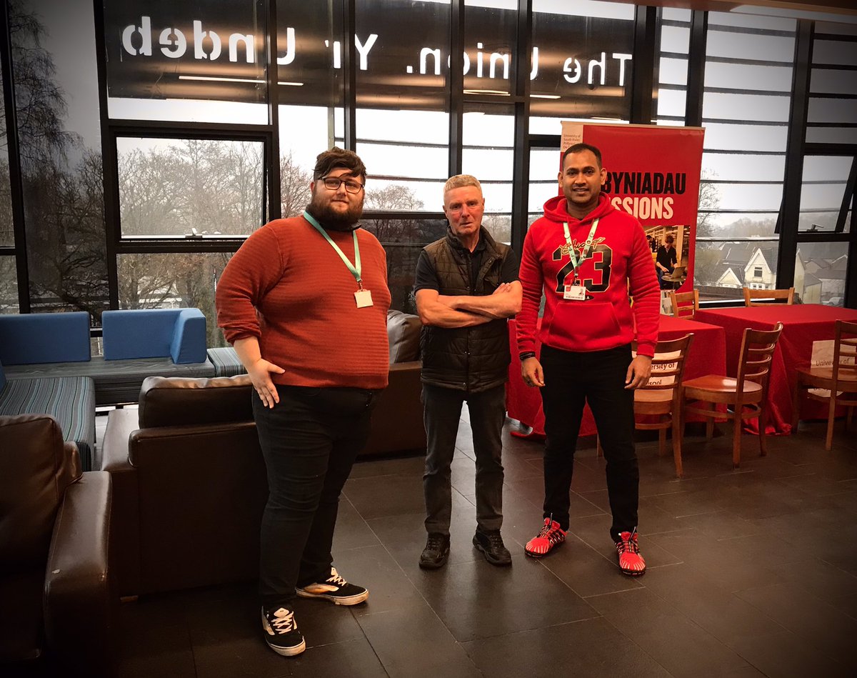 Mark Cadwallader (@cadwmark) on Twitter photo <a href="/USWSU/">USW Students' Union</a> βA Teamβ in early this morning to support <a href="/UniSouthWales/">University of South Wales</a> #Pontypridd Open Day β¦ #USWFamily <a href="/USWSU/">USW Students' Union</a> βA Teamβ in early this morning to support <a href="/UniSouthWales/">University of South Wales</a> #Pontypridd Open Day β¦ #USWFamily