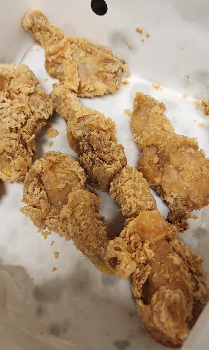 LilRedOne81's tweet image. @BillMillerBarBQ What happened to your stock in chicken? These are like infantile chicken legs they are so small. I remember when the legs used to be huge. Not worth what I paid! Let's do better #DoBetter #TinyChicken #fail