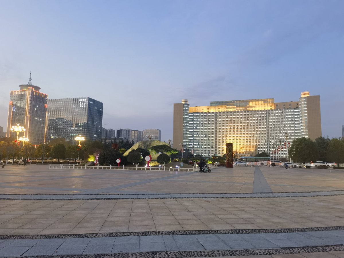 PeakyB19's tweet photo. 临沂发展这么好 https://t.co/aKMi5Xm7BA