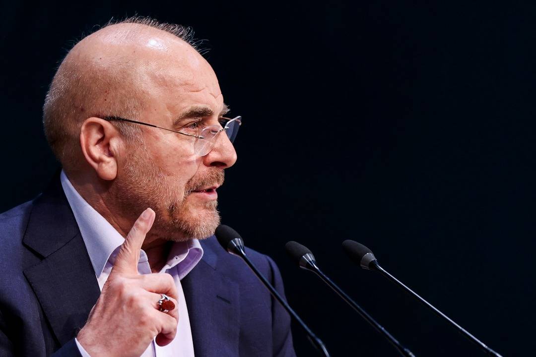 akkaf_ir's tweet image. #قالیباف در جمع معاونان پارلمانی: من به‌عنوان #رئیس_مجلس نه در #دولت_سیزدهم و نه در #دولت_چهاردهم هیچ دخالتی در #عزل و #نصب‌ها نکردم و فردی را برای تصدی استانداری یا وزارت معرفی نکردم و صرفاً در صورت خواست #رئیس_جمهور اگر مورد مشورت قرار گرفته باشم، در خصوص افراد مشورت داده‌ام.