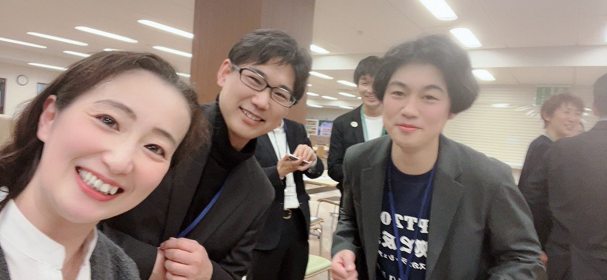 imyu125's tweet photo. 第7回管理学会懇親会にて、札幌の田村翔太郎先生と、横浜の松本和先生と親睦中
#PT管理学会 https://t.co/ZKyqLqzw7c