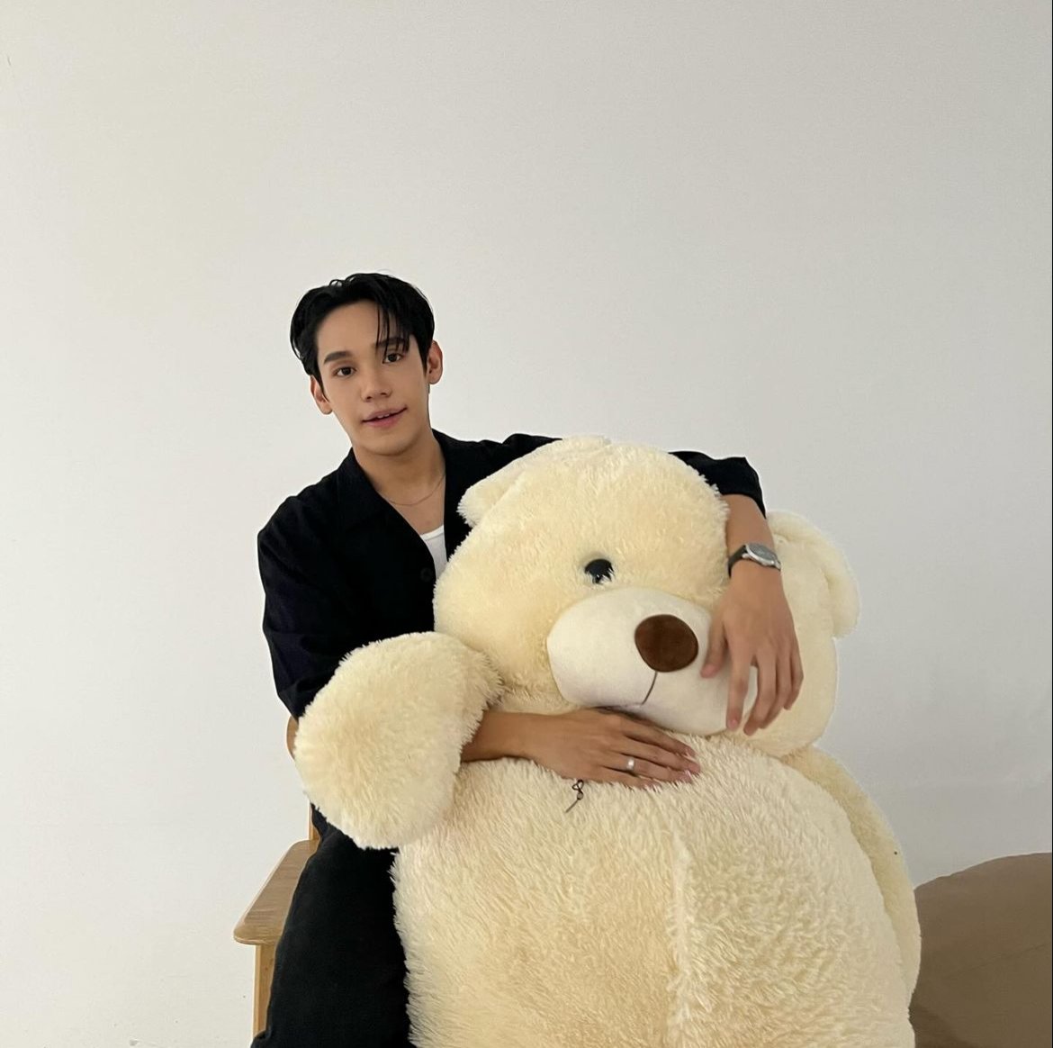 Legendngernnn's tweet photo. 🗓️ 30.11.24 
IG Post [ ngernnn ]

30.11.24 🎂 

#28thBIRTHDAYNGERN
@legendngern Legendngern
#ngernnn #ทีมเงิน 🩶

-1- https://t.co/u7SGRcHPTI