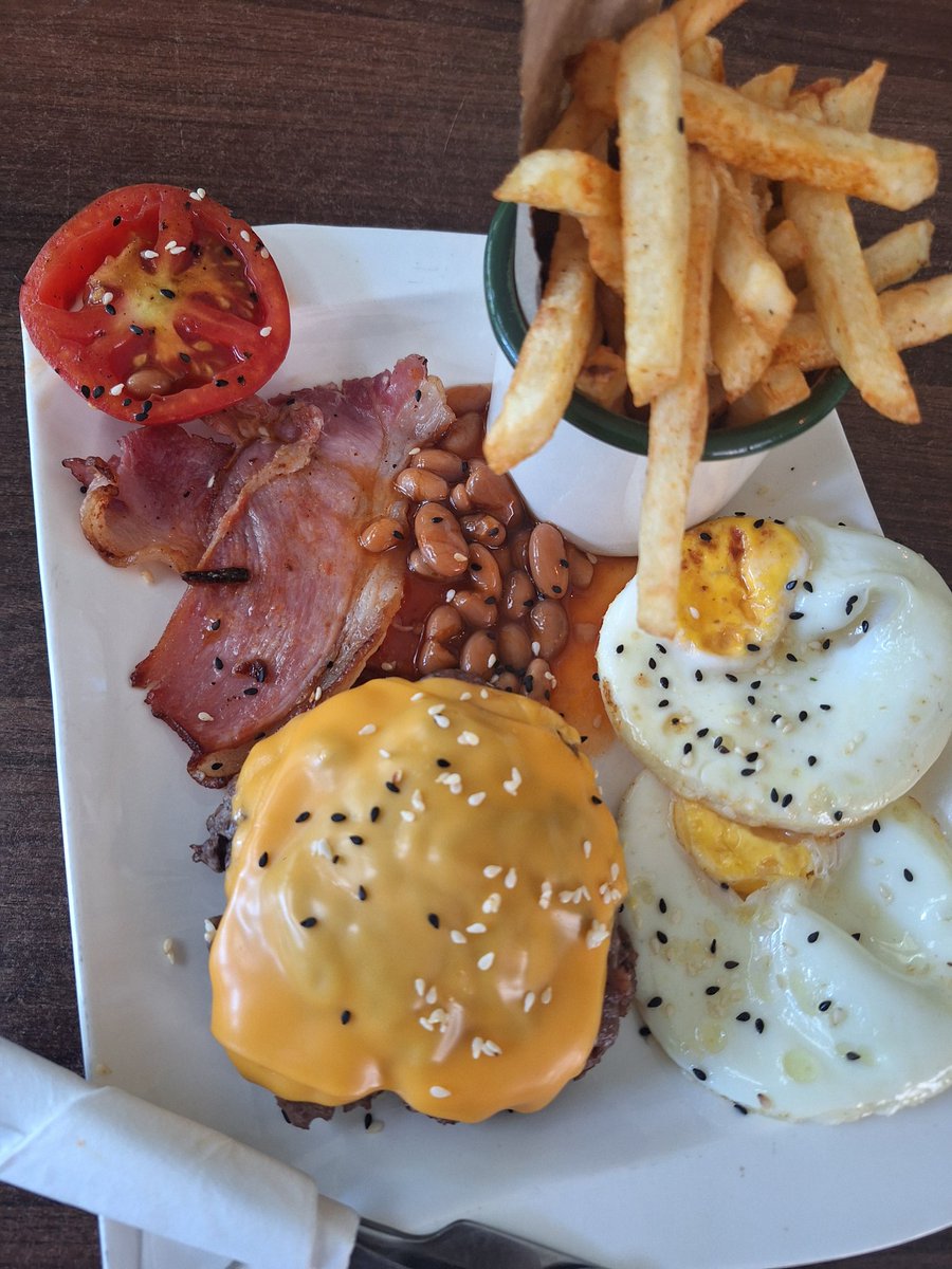 Afrotopia Café in Harare Gardens tweet media
