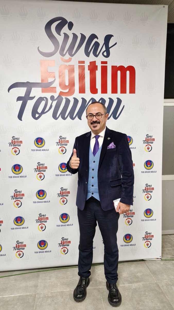 ismailyolcu's tweet photo. Sivas Eğitim Forumu 2. Oturumu @meb_ttkb Sayın @CihadDemirli ve @TED1928 Gen. Bşk. ve Cumhurbaşkanlığı Eğitim Kur. Ü. Sayın @spehlivanoglu 'nun katılımı ve benim moderatörlüğümde tamamlandı.
Bu muhteşem organizasyon ve davetleri için @TEDSivasKoleji Erdem Er dostuma teşekkürler. https://t.co/LHmTcG1QOw